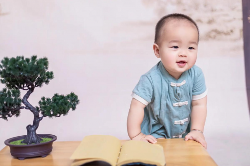 济南孕妇显怀是几个月